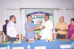 <p>Van Mahotsav 2025</p>
